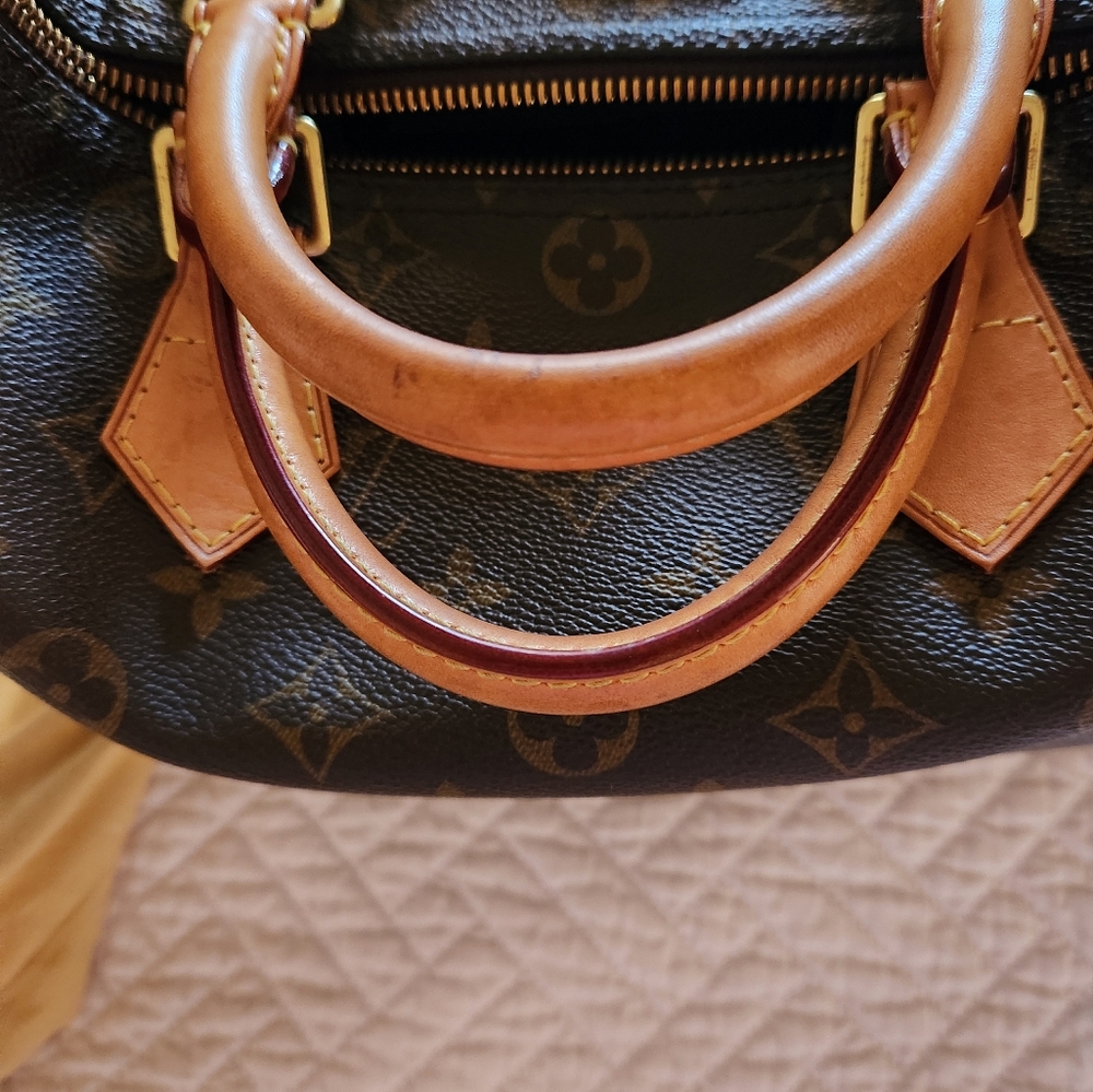 Louis Vuitton Monogram Speedy 30 - Picture 8 of 14